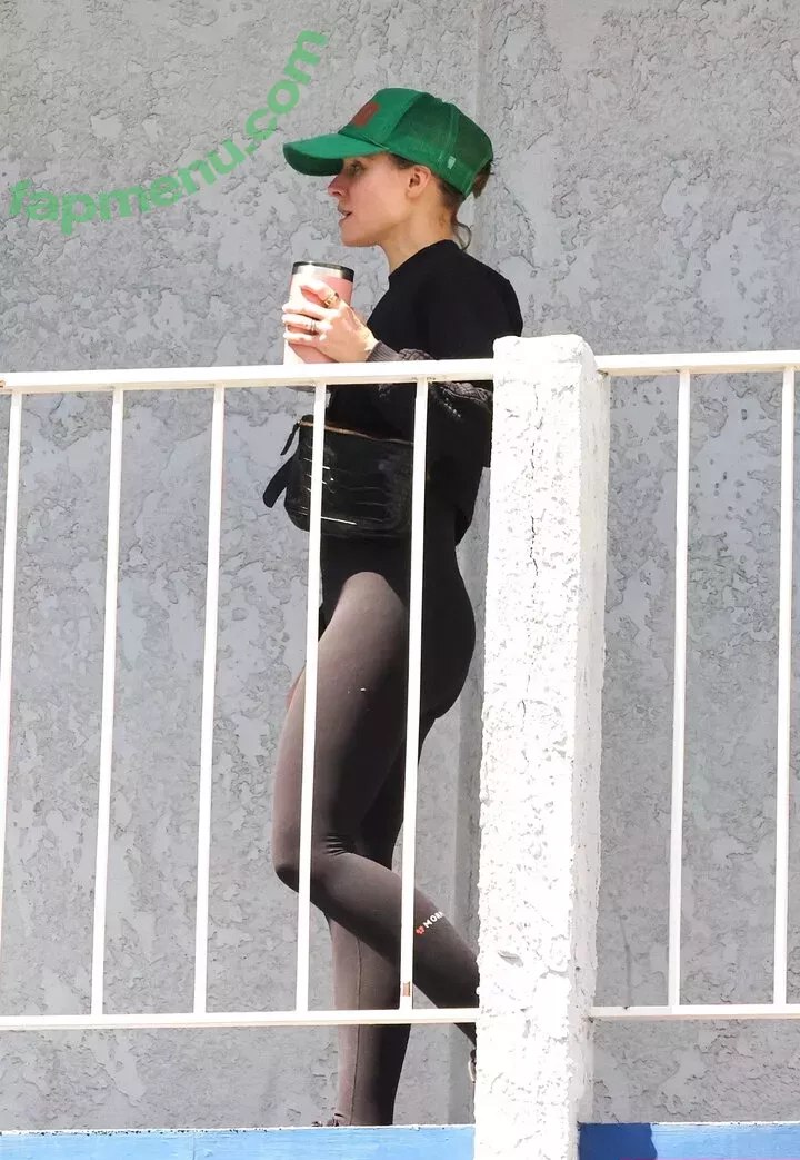 Kristen Bell nude photo #0308 (WWYTWrestling / kristenanniebell)