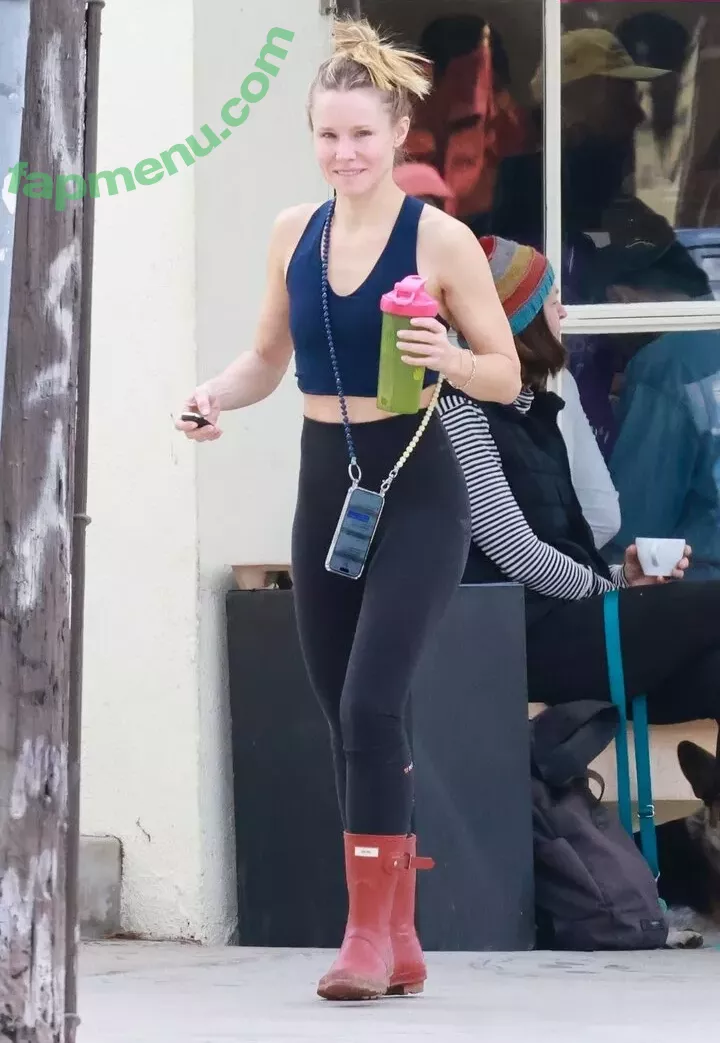 Kristen Bell nude photo #0317 (WWYTWrestling / kristenanniebell)