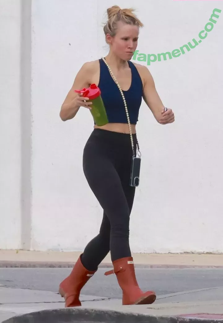 Kristen Bell nude photo #0319 (WWYTWrestling / kristenanniebell)