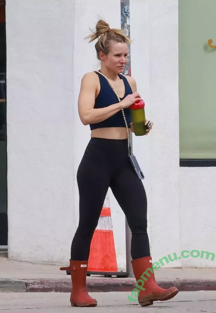 Kristen Bell nude photo #0326 (WWYTWrestling / kristenanniebell)