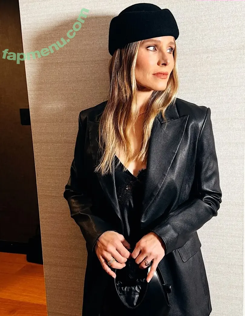 Kristen Bell nude photo #1164 (WWYTWrestling / kristenanniebell)