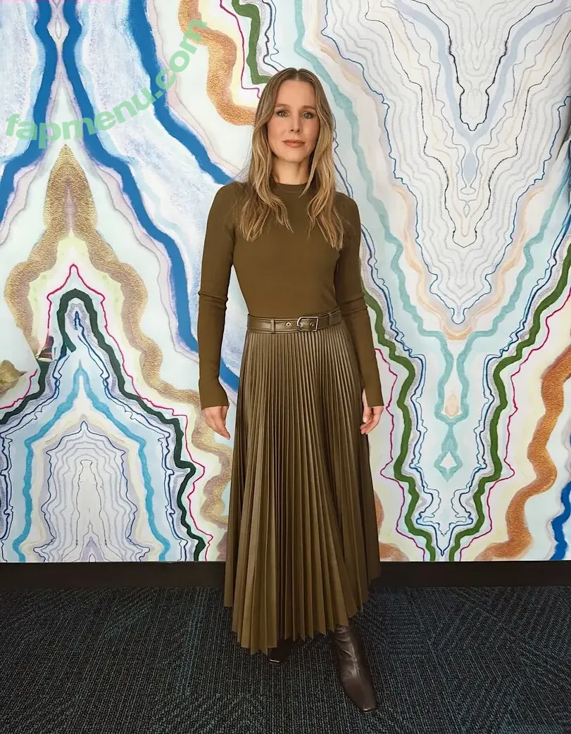 Kristen Bell nude photo #1172 (WWYTWrestling / kristenanniebell)