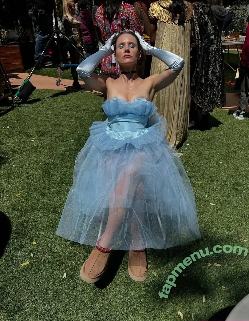 Kristen Bell nude photo #1178 (WWYTWrestling / kristenanniebell)