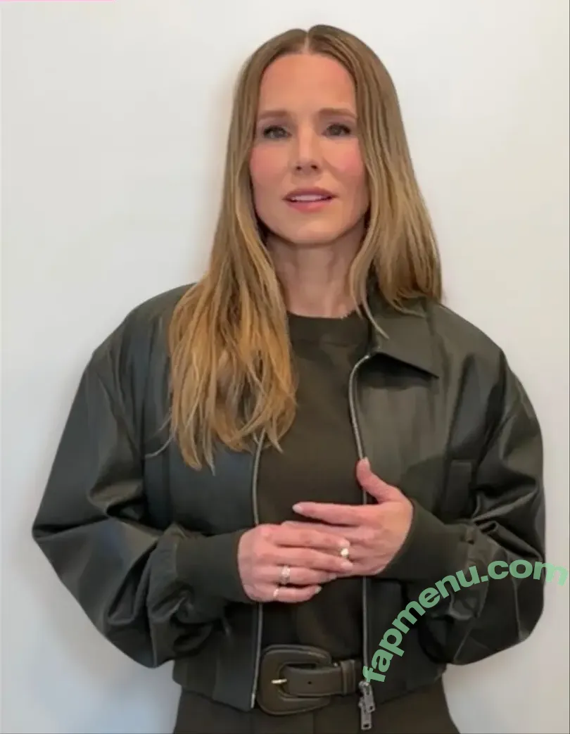 Kristen Bell nude photo #1226 (WWYTWrestling / kristenanniebell)