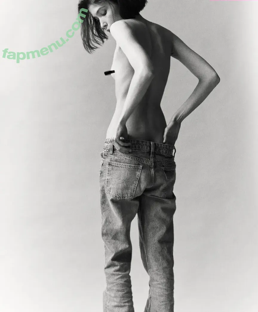 Kristen Manu nude photo #0002 (kristenmanu_)