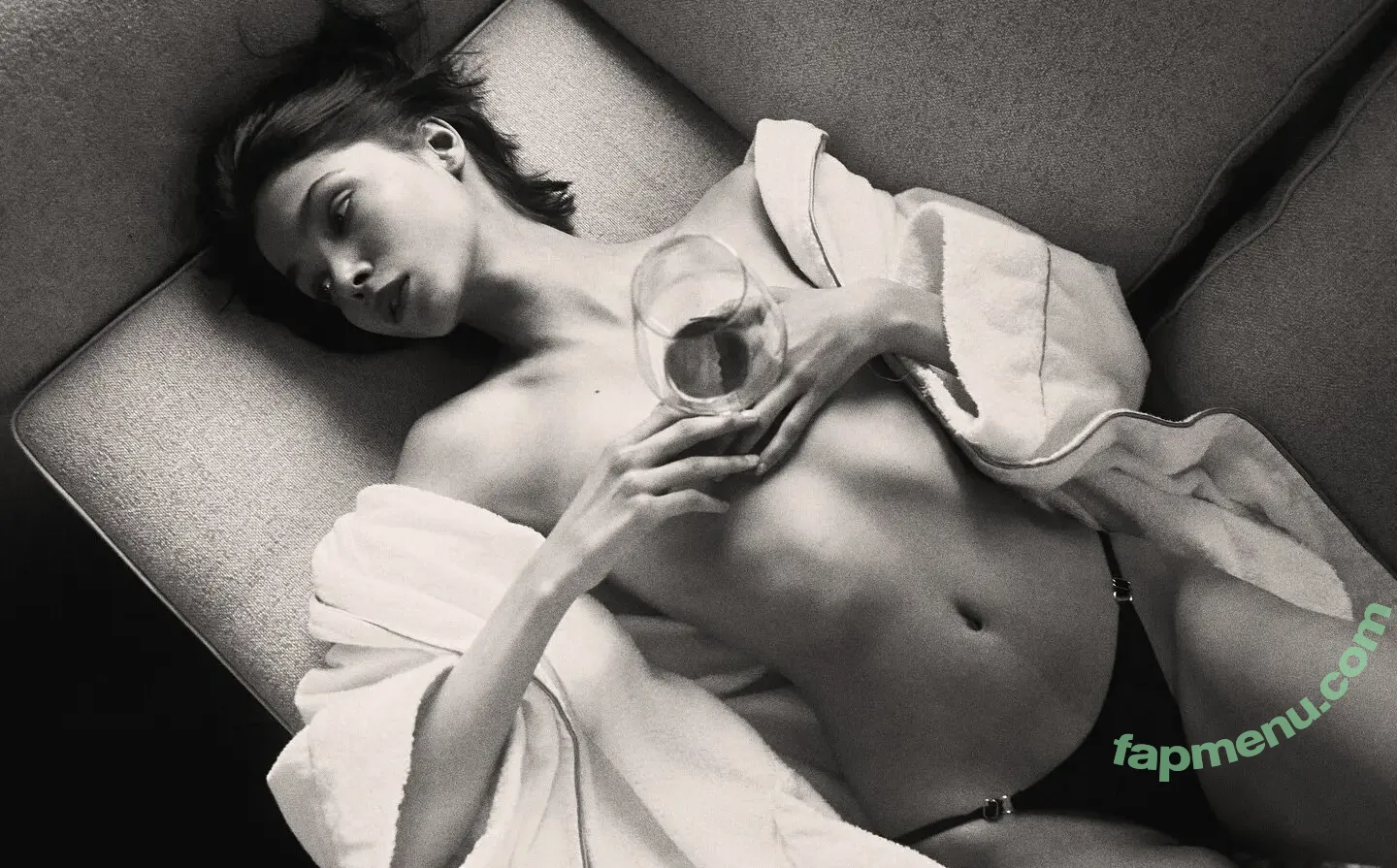 Kristen Manu nude photo #0005 (kristenmanu_)