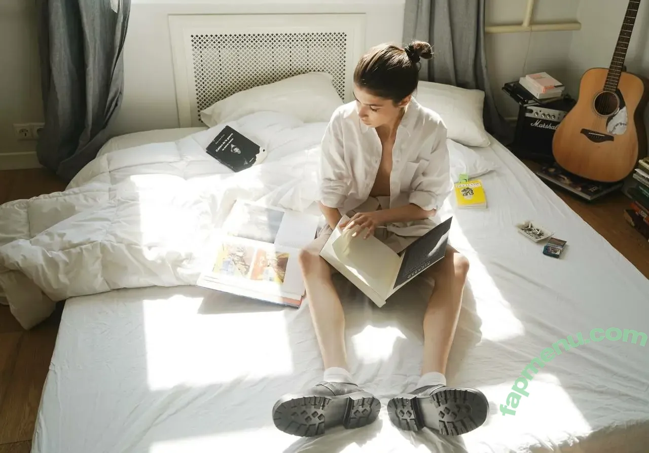 Kristen Manu nude photo #0017 (kristenmanu_)