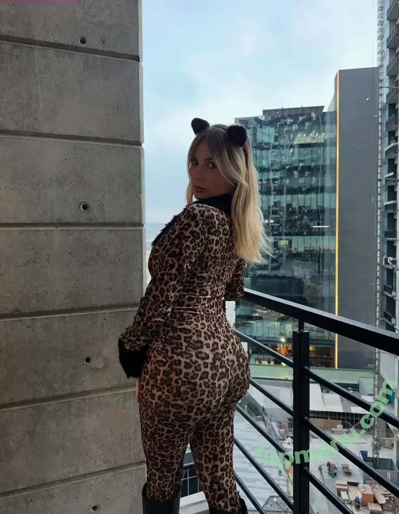 Kristen Medina nude photo #0177 (Kristennmedina)