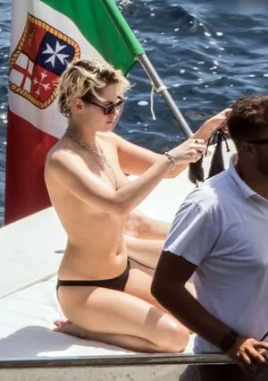 Kristen Stewart / kristenstewart / kristenstewartx nude photo #1609