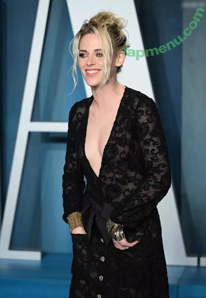 Kristen Stewart nude photo #1630 (kristenstewart / kristenstewartx)