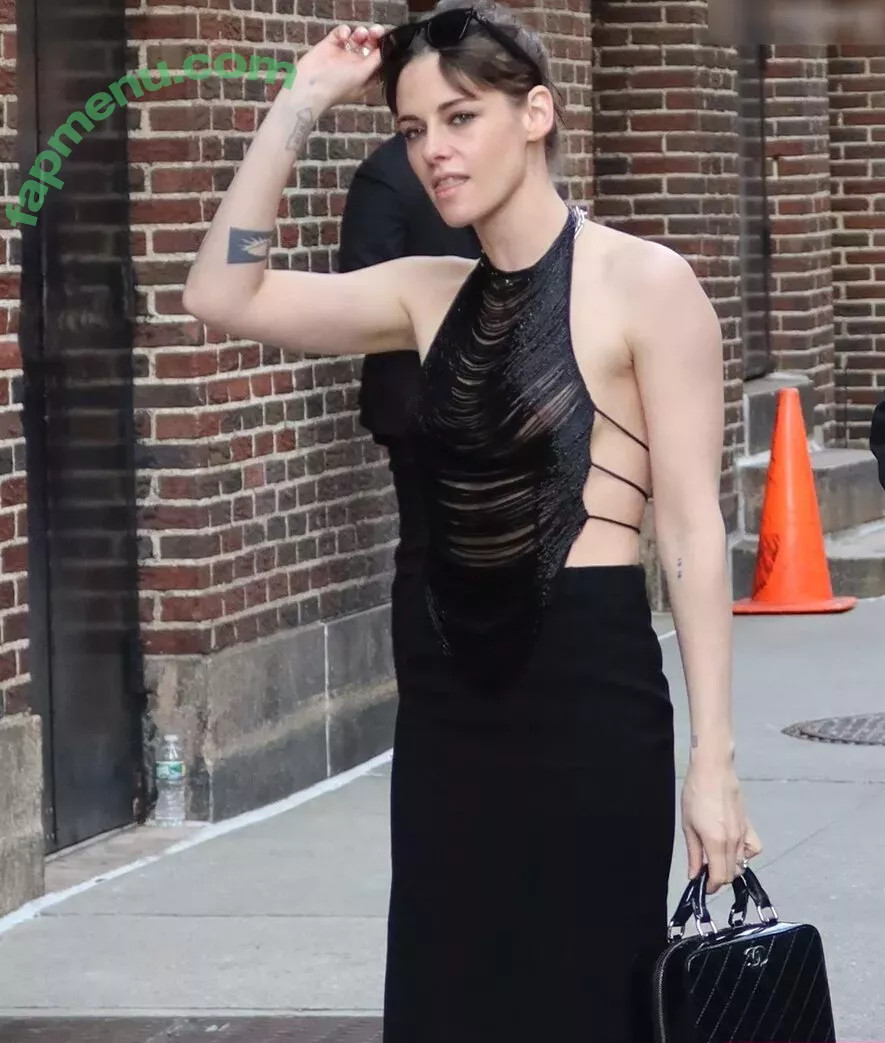 Kristen Stewart nude photo #1689 (kristenstewart / kristenstewartx)