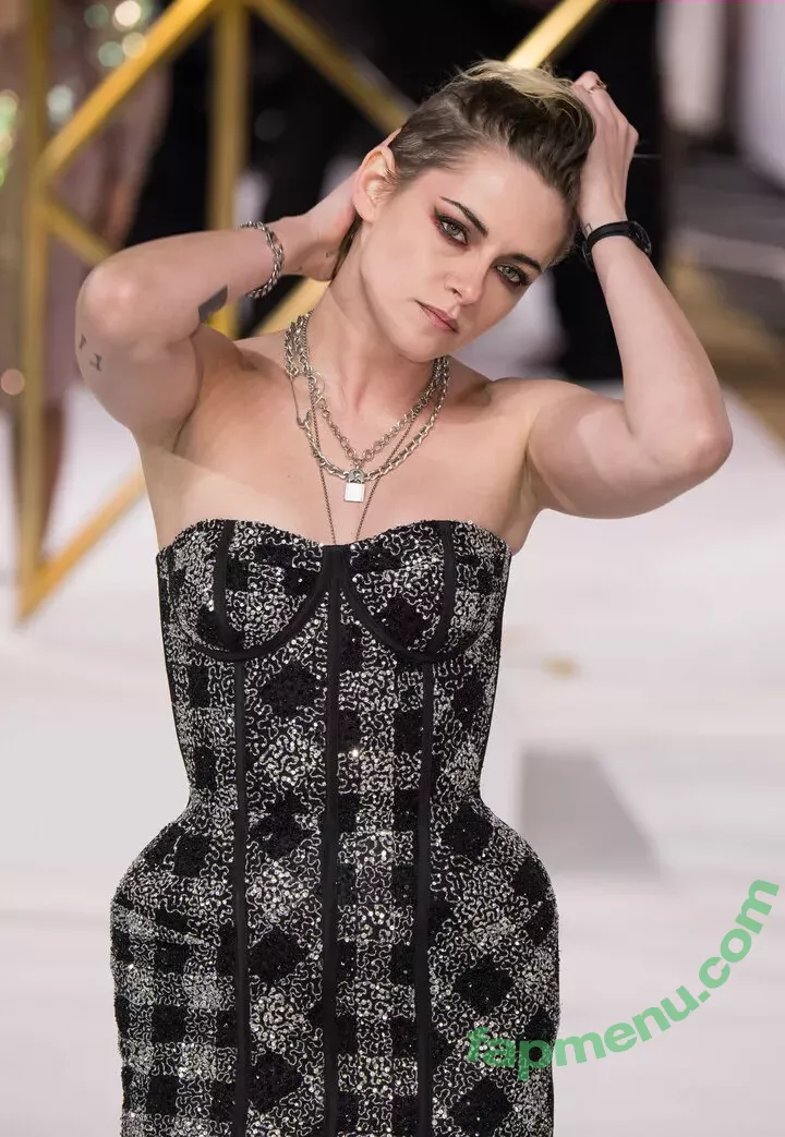 Kristen Stewart nude photo #1779 (kristenstewart / kristenstewartx)