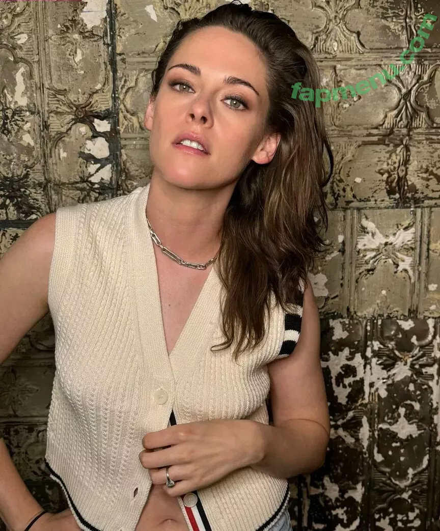 Kristen Stewart nude photo #1813 (kristenstewart / kristenstewartx)