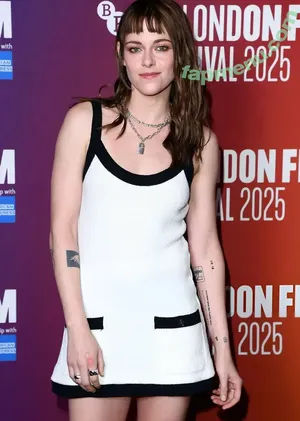 Kristen Stewart / kristenstewartx nude photo #2131