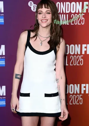 Kristen Stewart / kristenstewartx nude photo #2132