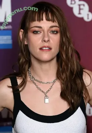 Kristen Stewart / kristenstewartx nude photo #2164