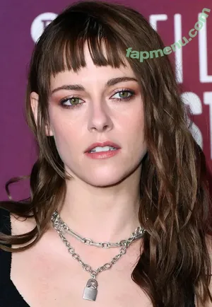 Kristen Stewart / kristenstewartx nude photo #2167