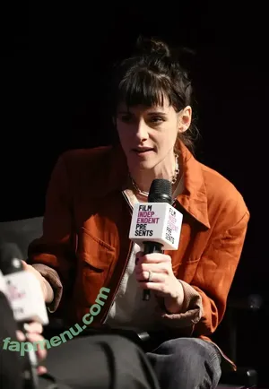 Kristen Stewart / kristenstewartx nude photo #2285