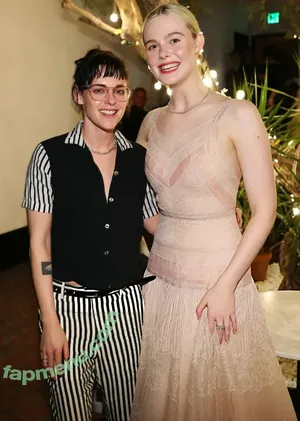 Kristen Stewart / kristenstewartsu nude photo #2304