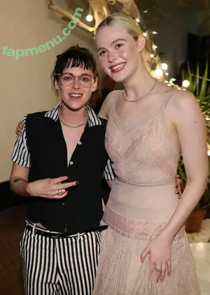 Kristen Stewart / kristenstewartsu nude photo #2306