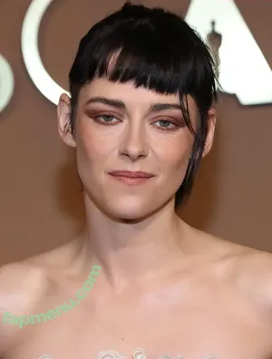 Kristen Stewart / kristenstewartx nude photo #2337