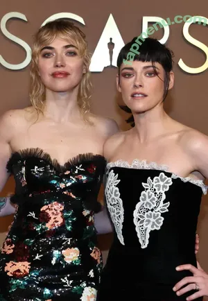 Kristen Stewart / kristenstewartx nude photo #2343