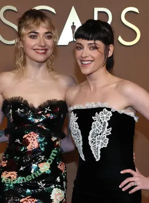 Kristen Stewart / kristenstewartx nude photo #2345