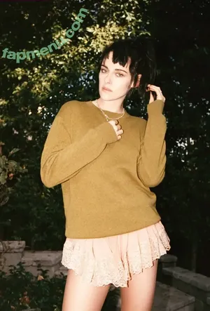 Kristen Stewart / kristenstewartx nude photo #2356