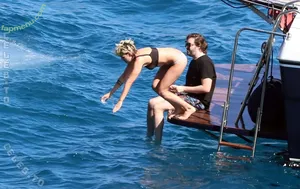 Kristen Stewart / kristenstewartx nude photo #2426