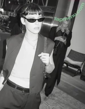 Kristen Stewart / kristenstewartx nude photo #2473