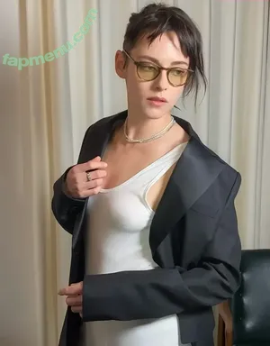 Kristen Stewart / kristenstewartx nude photo #2485