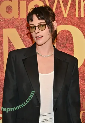 Kristen Stewart / kristenstewartx nude photo #2495