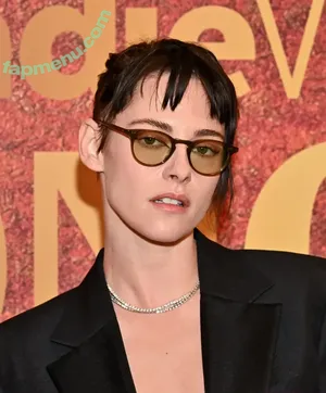 Kristen Stewart / kristenstewartx nude photo #2496