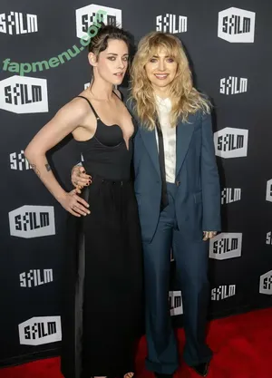 Kristen Stewart / kristenstewartsu / kristenstewartx nude photo #2529