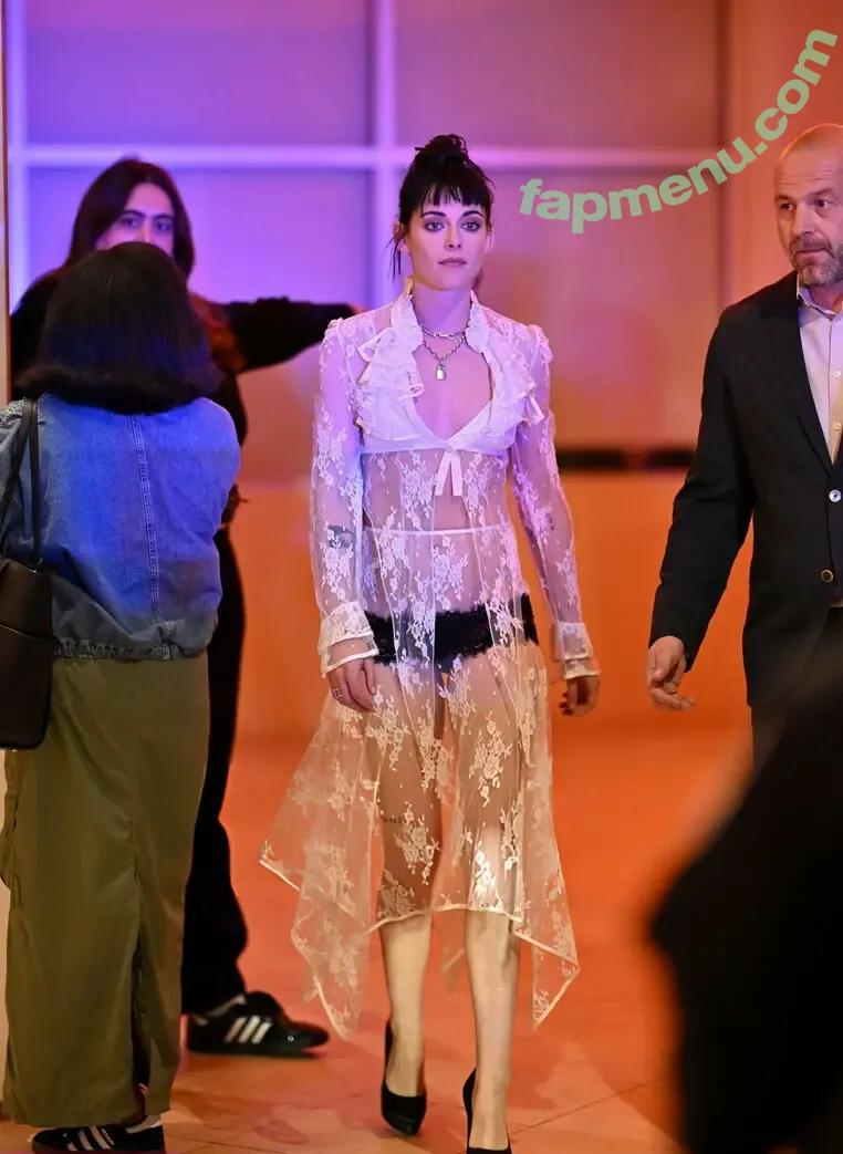 Kristen Stewart nude photo #2221 (kristenstewartx)