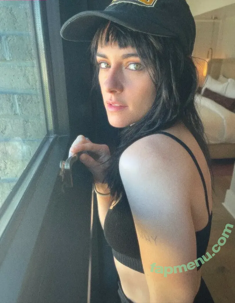 Kristen Stewart nude photo #2232 (kristenstewartx)