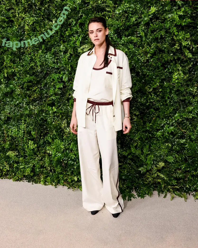 Kristen Stewart nude photo #2276 (kristenstewartx)