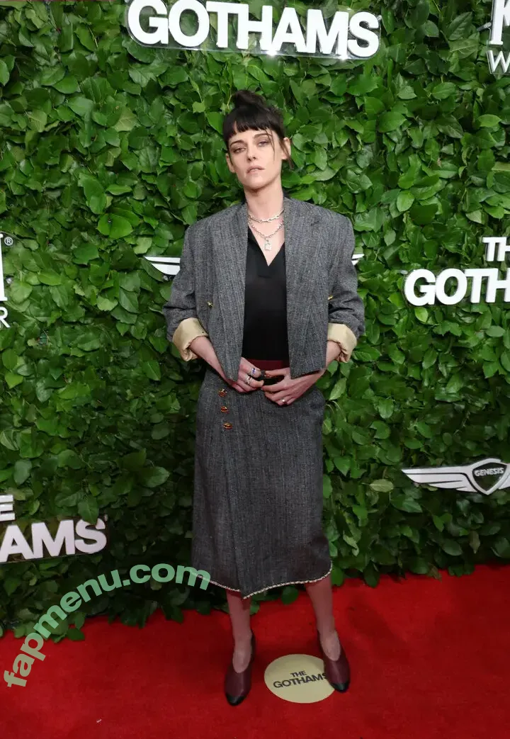 Kristen Stewart nude photo #2432 (kristenstewartx)