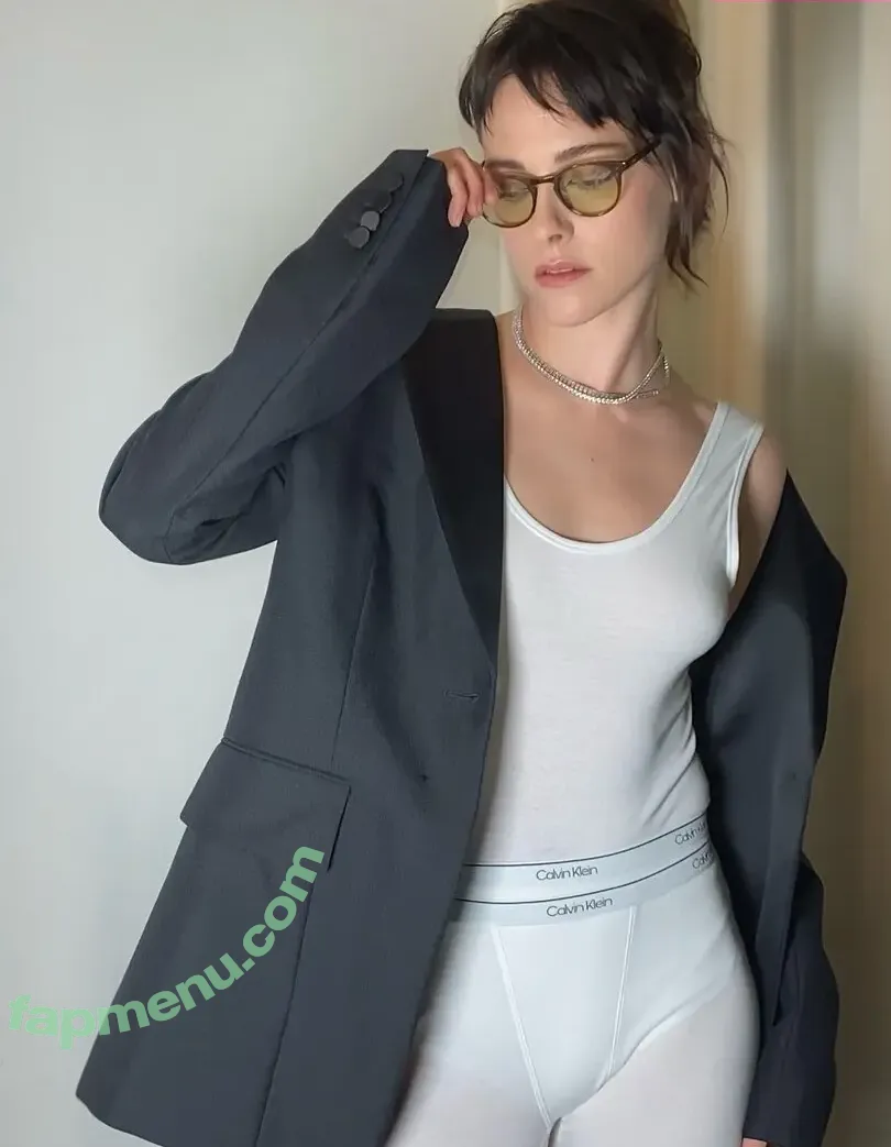 Kristen Stewart nude photo #2484 (kristenstewartx)