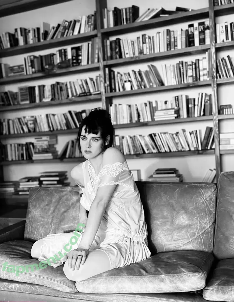 Kristen Stewart nude photo #2537 (kristenstewartsu / kristenstewartx)