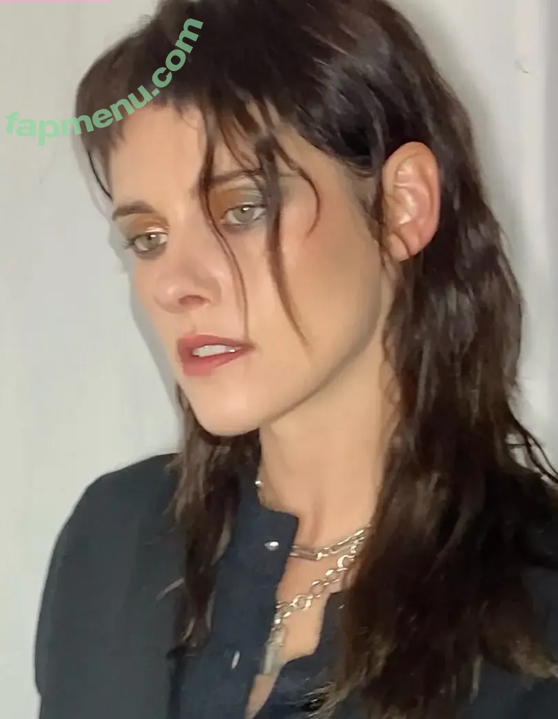 Kristen Stewart nude photo #2545 (kristenstewartsu / kristenstewartx)