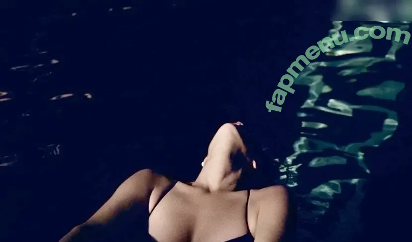 Kristen Wiig nude photo #0022 (kriztenwiig)