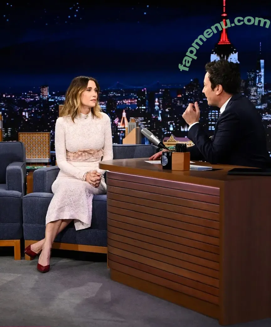 Kristen Wiig nude photo #0199 (kriztenwiig)