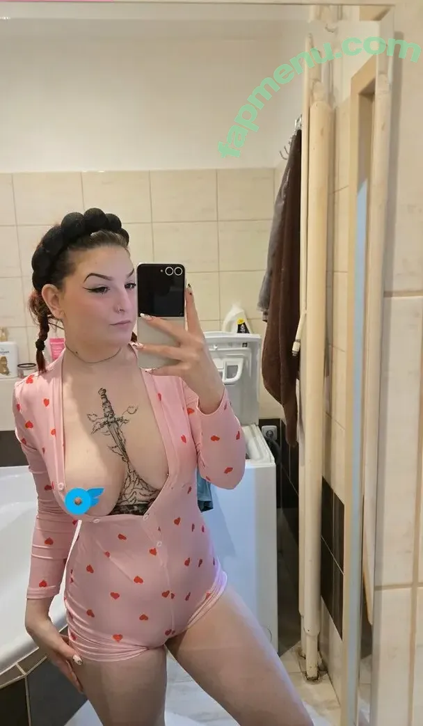 kristiiinka nude photo #0146 (kristiiinka__)