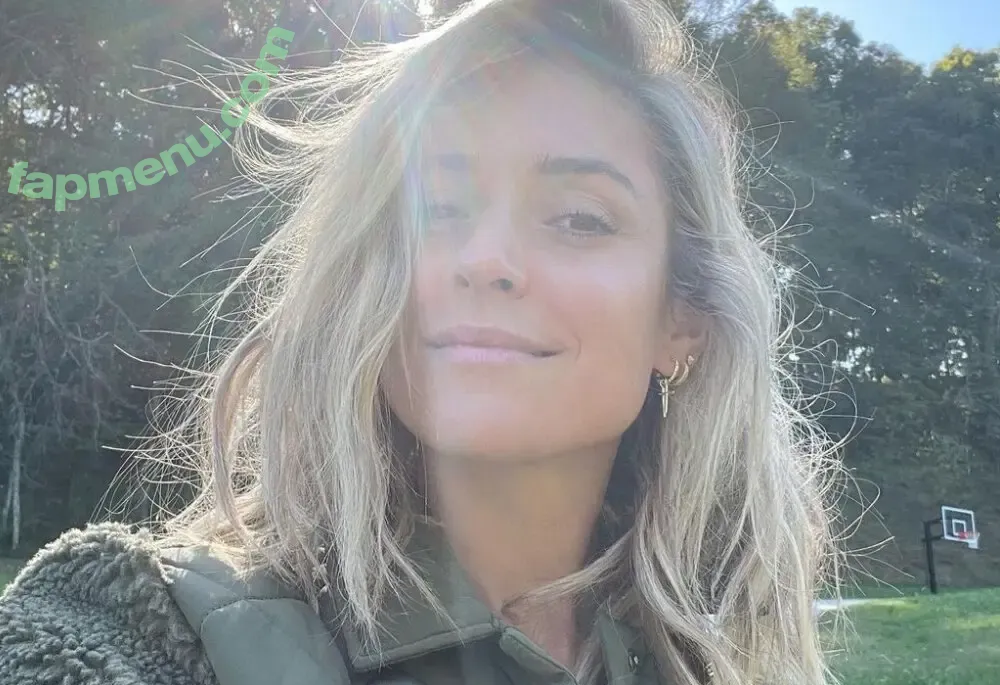 Kristin Cavallari nude photo #0718 (kristincavallari)