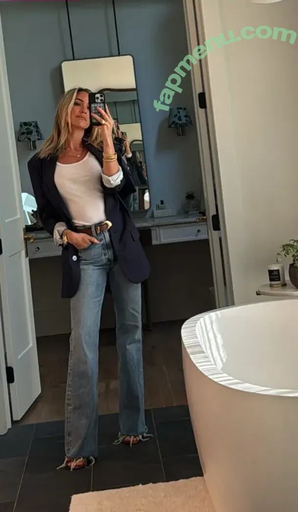 Kristin Cavallari nude photo #0942 (KristinCav / kristincavallari)