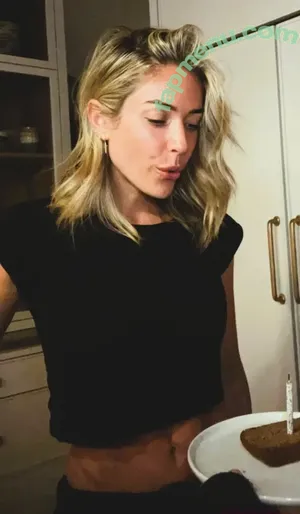 Kristin Cavallari / KristinCav / kristincavallari nude photo #1053