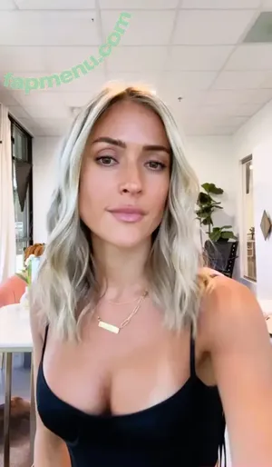 Kristin Cavallari / KristinCav / kristincavallari nude photo #1071