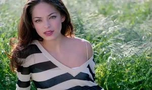Kristin Kreuk / mskristinlkreuk nude photo #0105