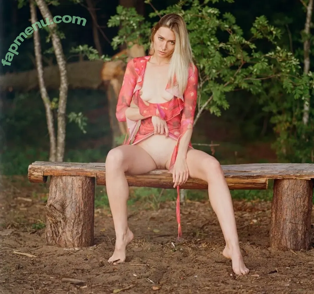 Kristina Denisenko nude photo #0011 (d.kris92 / lucifero_venere)